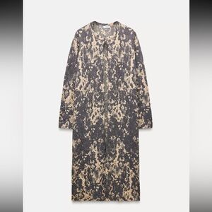 Zara Women's Black and Cream Patterned Cape